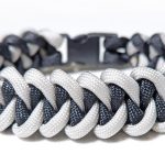 パラコードでバックル ブレスレットの編み方！ Paracord Shark Jaw Bone Buckle Bracelet