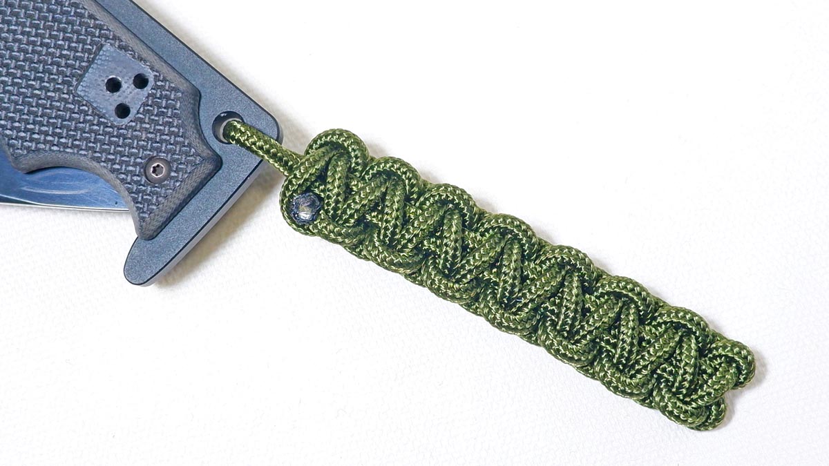 【折り畳みナイフに 最適】パラコードで平編み（コブラ編み）のナイフ・ランヤードの編み方