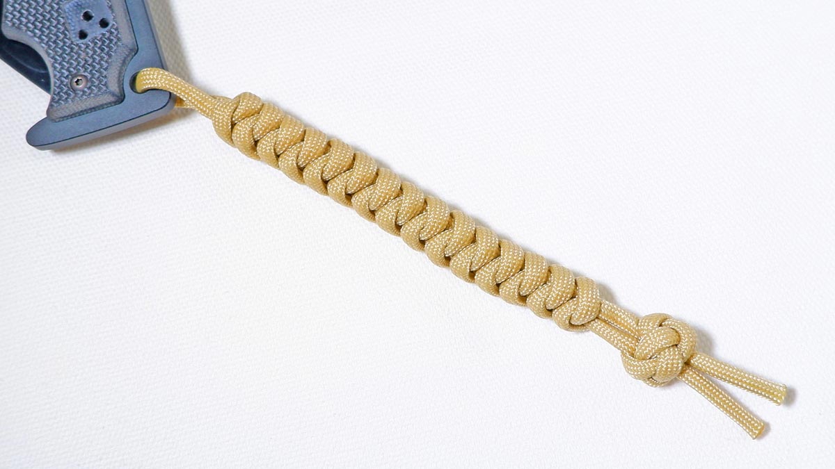 【実用的】パラコードでスネークノットのナイフ・ランヤードの編み方（ダイヤモンドノット）