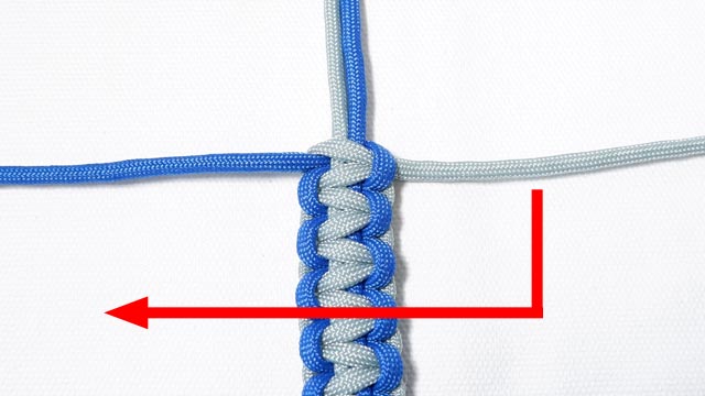 パラコードでマッドマックスのブレスレットの編み方、キングコブラ編み