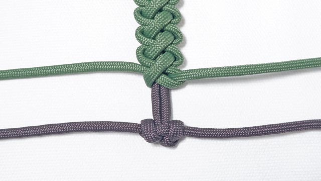 パラコードでブレスレットの編み方、ブーツレース編み