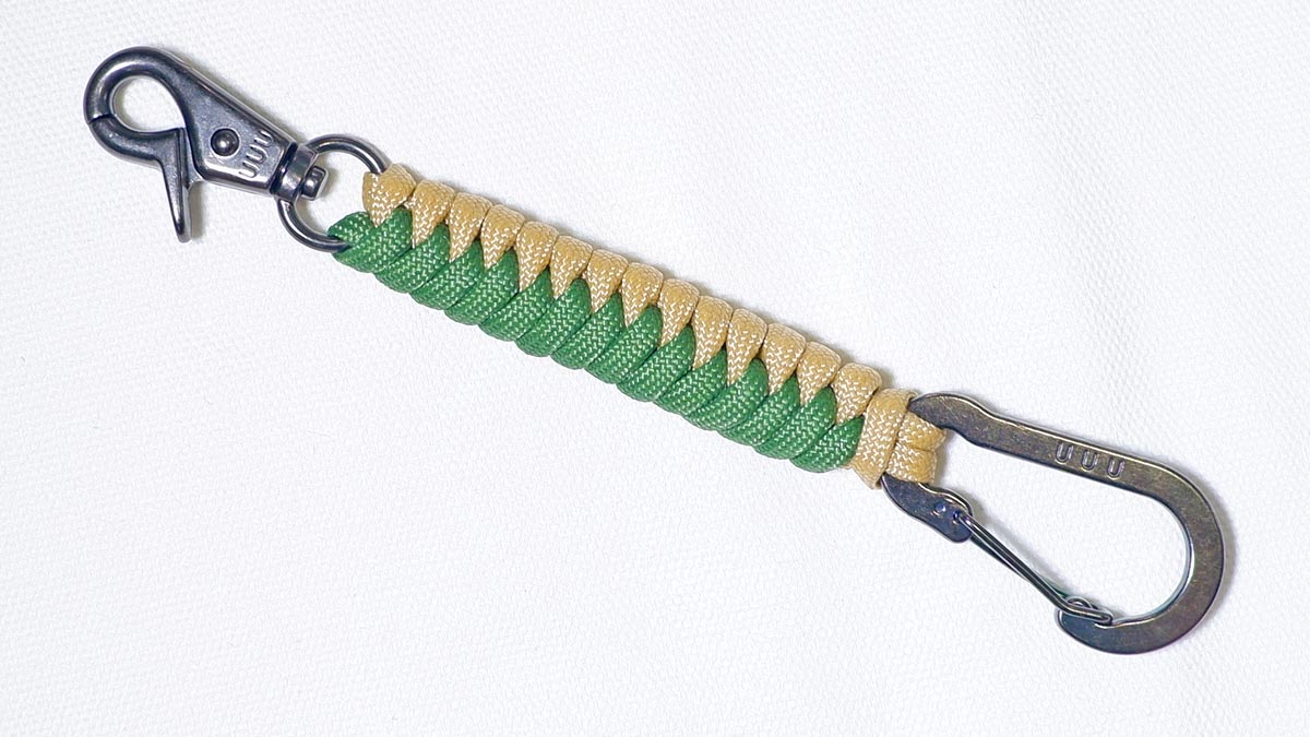 【鍵を取り付けて ホルダーとして使える】パラコードでキーホルダーの編み方！Snake Knot Viceroy編み