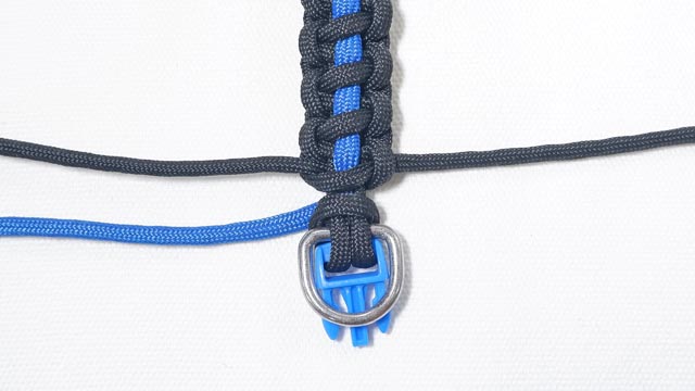 パラコードで首輪の編み方、Thin BLUE Line