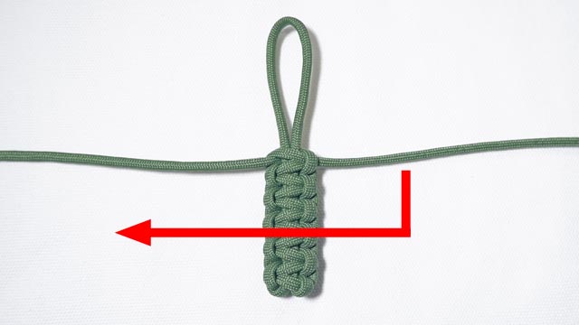パラコードでキーホルダーの編み方、キングコブラ編み