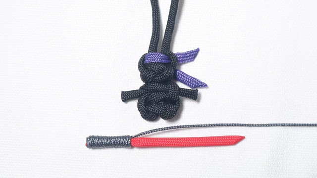 パラコードで忍者（刀）の人形のキーホルダーの作り方