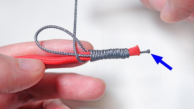パラコードで忍者（刀）の人形のキーホルダーの作り方