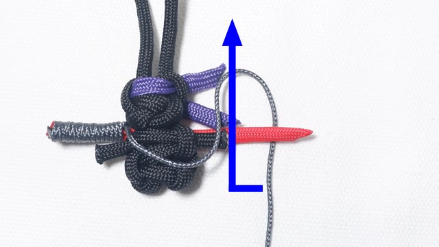 パラコードで忍者（刀）の人形のキーホルダーの作り方
