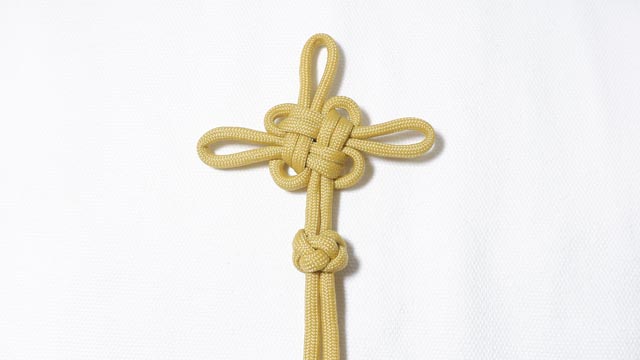 パラコードで菊結びのキーホルダー（ストラップ）の作り方