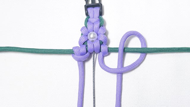 パラコードでお花のバックル ブレスレットの作り方