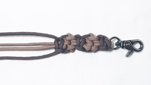 パラコードで肉球編みのキーホルダーの編み方