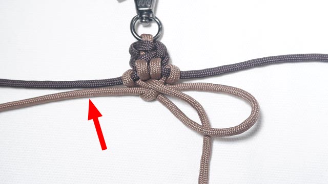 パラコードで肉球編みのキーホルダーの編み方