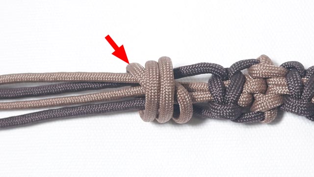 パラコードで肉球編みのキーホルダーの編み方