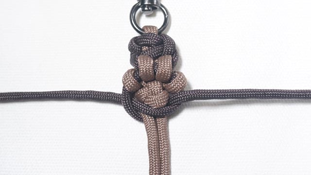 パラコードで肉球編みのキーホルダーの編み方