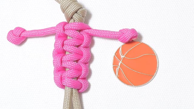 パラコードでバスケットボールの人形キーホルダーの編み方