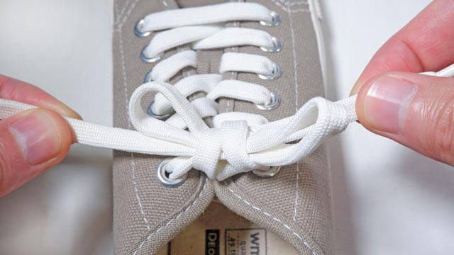 イアンセキュアノットで靴紐の結び方