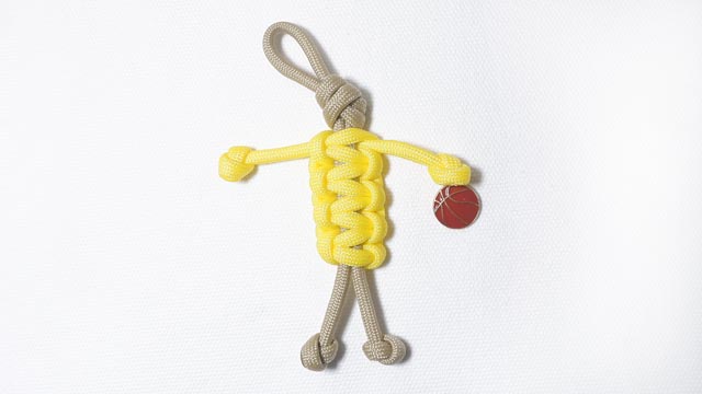 パラコードでバスケットボールの人形キーホルダーの編み方