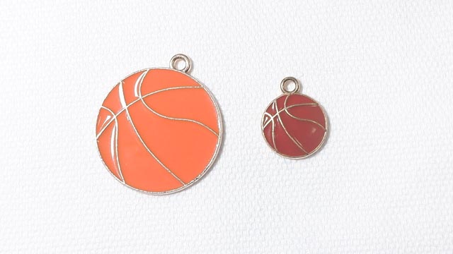 パラコードでバスケットボールの人形キーホルダーの編み方