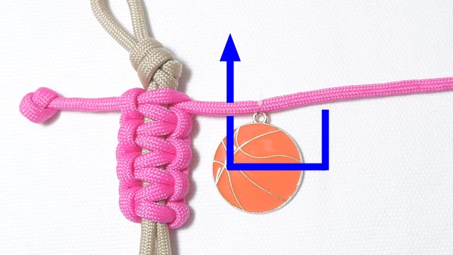 パラコードでバスケットボールの人形キーホルダーの編み方