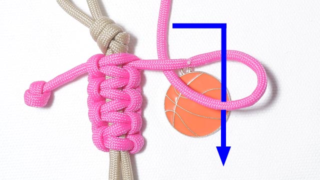 パラコードでバスケットボールの人形キーホルダーの編み方