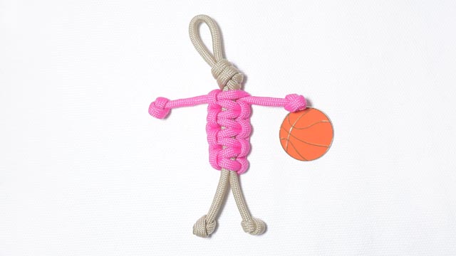 パラコードでバスケットボールの人形キーホルダーの編み方