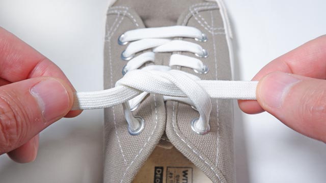 イアンセキュアノットで靴紐の結び方