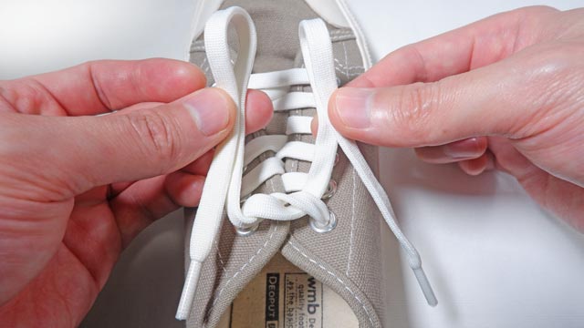 イアンセキュアノットで靴紐の結び方