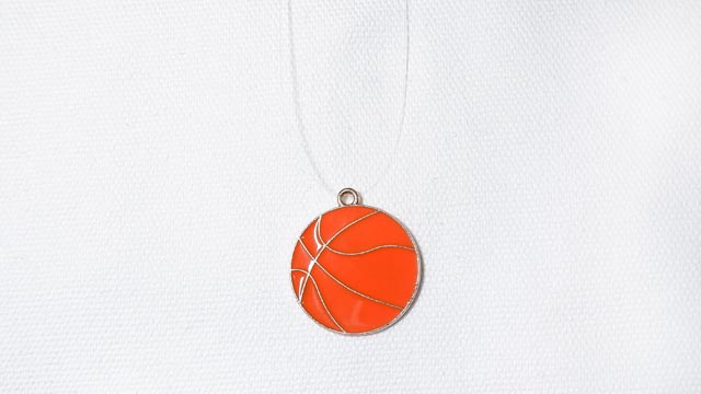 パラコードでバスケットボールの人形キーホルダーの編み方